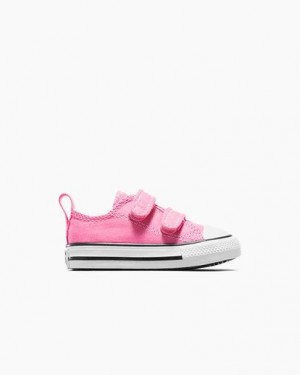 Pink Converse Chuck Taylor All Star 2V Kids' Canvas Shoes UK | C-82041699