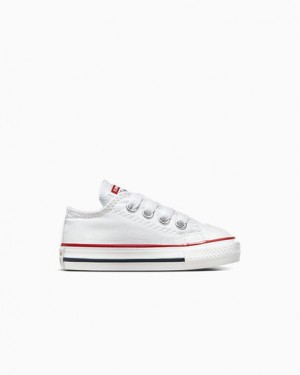 White Converse Chuck Taylor All Star Classic Kids' Sneakers UK | C-95280349