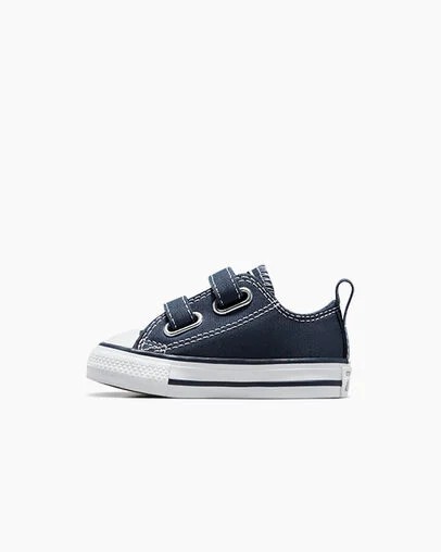 Navy / White Converse Chuck Taylor All Star 2V Kids' Canvas Shoes UK | C-35069479