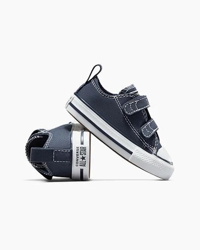 Navy / White Converse Chuck Taylor All Star 2V Kids' Canvas Shoes UK | C-35069479