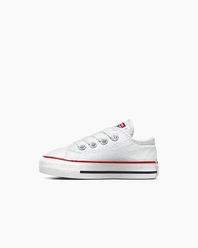 White Converse Chuck Taylor All Star Classic Kids' Sneakers UK | C-95280349